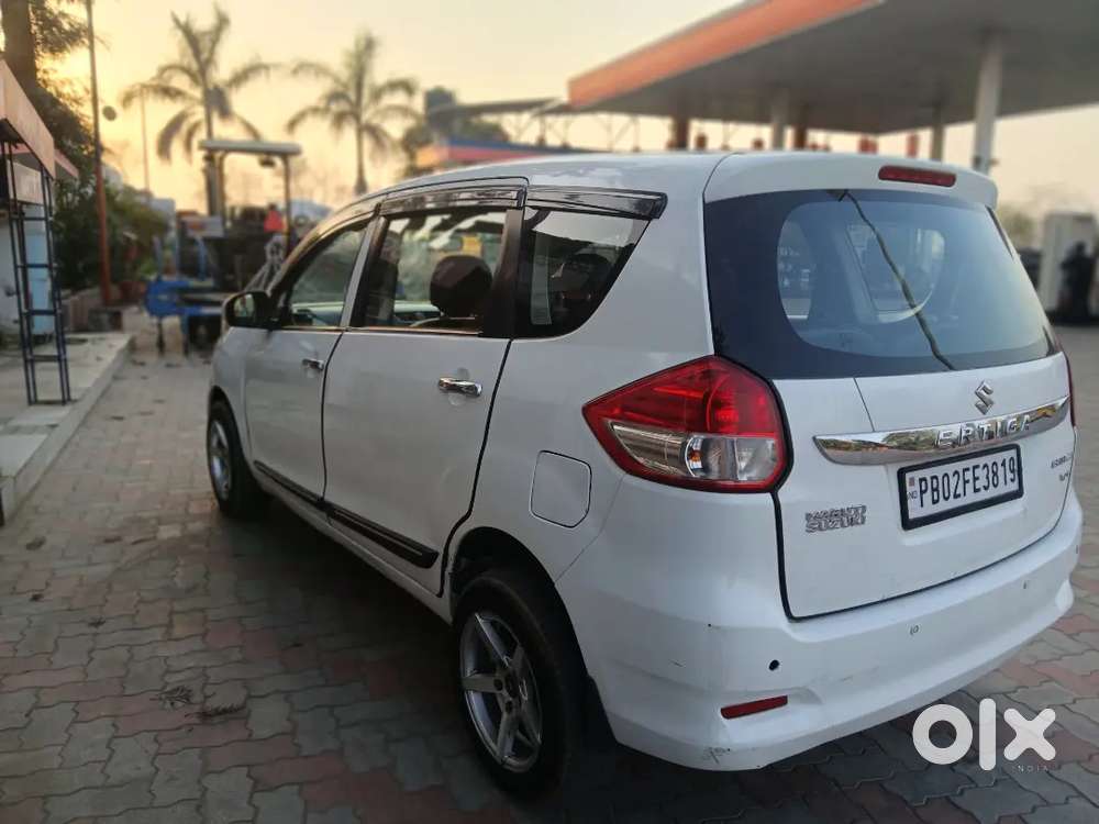 Maruti Suzuki Ertiga 2017 Diesel 90000 Km Driven