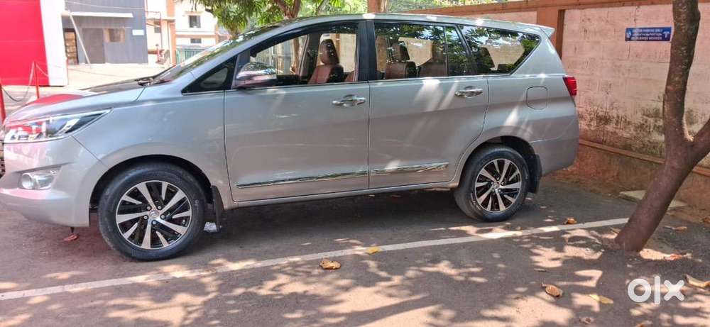 Toyota Innova Crysta 2017 Diesel 40000 Km Driven