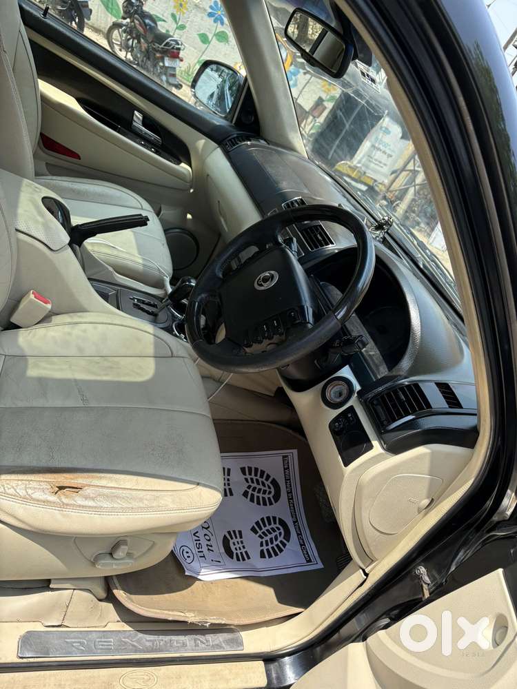 Mahindra Ssangyong Rexton