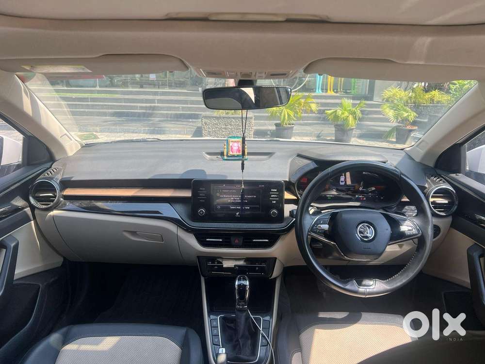 Skoda Slavia 1.5 Tsi Style At, 2023, Petrol