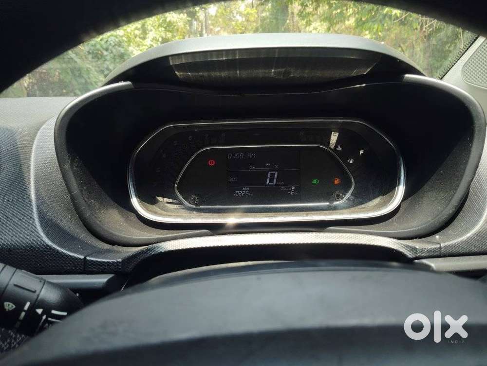 Tata Nexon Smart 1.2 Revotron Petrol 5 Mt, 2023, Petrol
