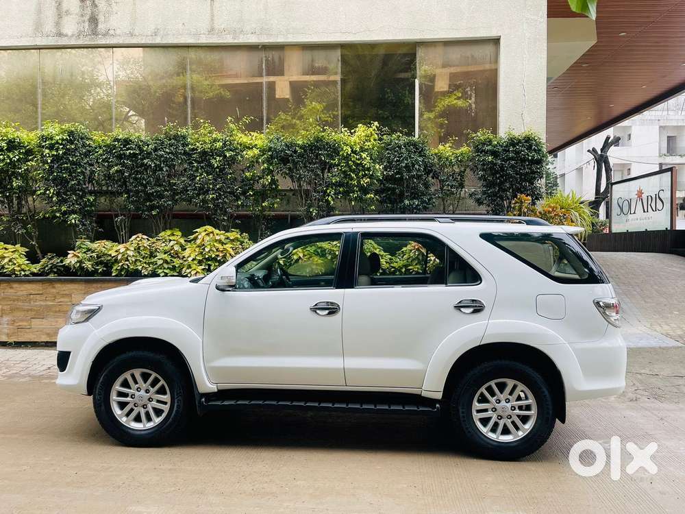Toyota Fortuner 2011-2016 4x2 At, 2012, Diesel