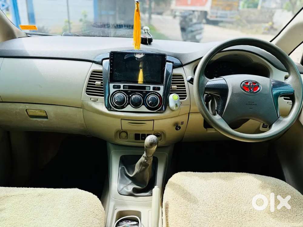 Toyota Innova Diesel 2012