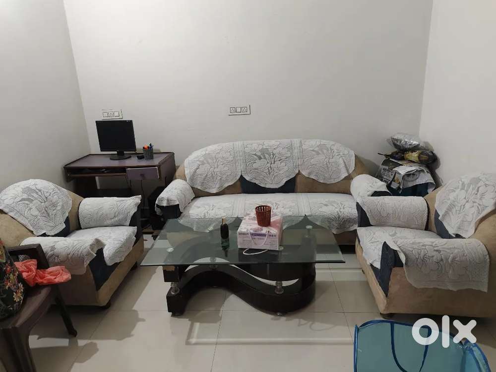Sofa set 5 seater