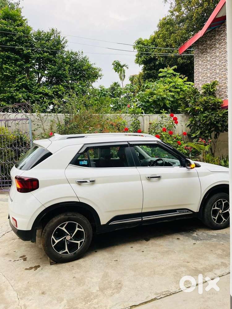 Hyundai Venue Govt. Officer Driven