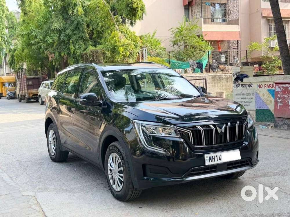 Mahindra Xuv700 2.0 Ax 5 Petrol Mt 7 Str, 2024, Petrol