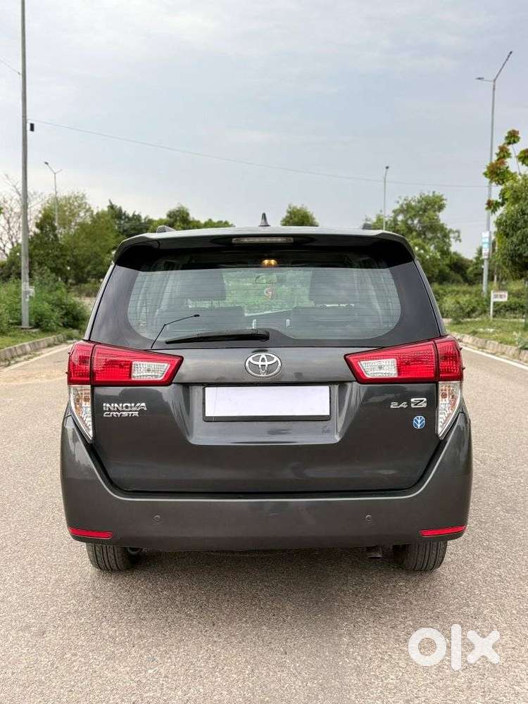 Toyota Innova Crysta Zx 2.4 Diesel 7 Seater, 2017, Diesel