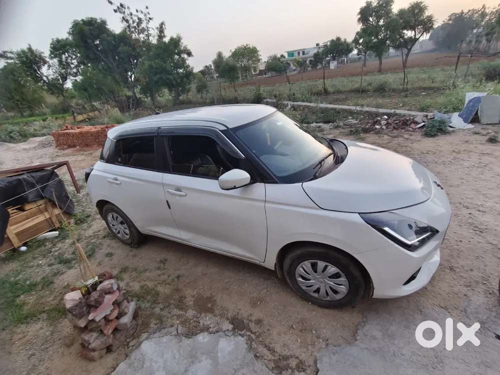 Maruti Suzuki Swift Vxi 2025