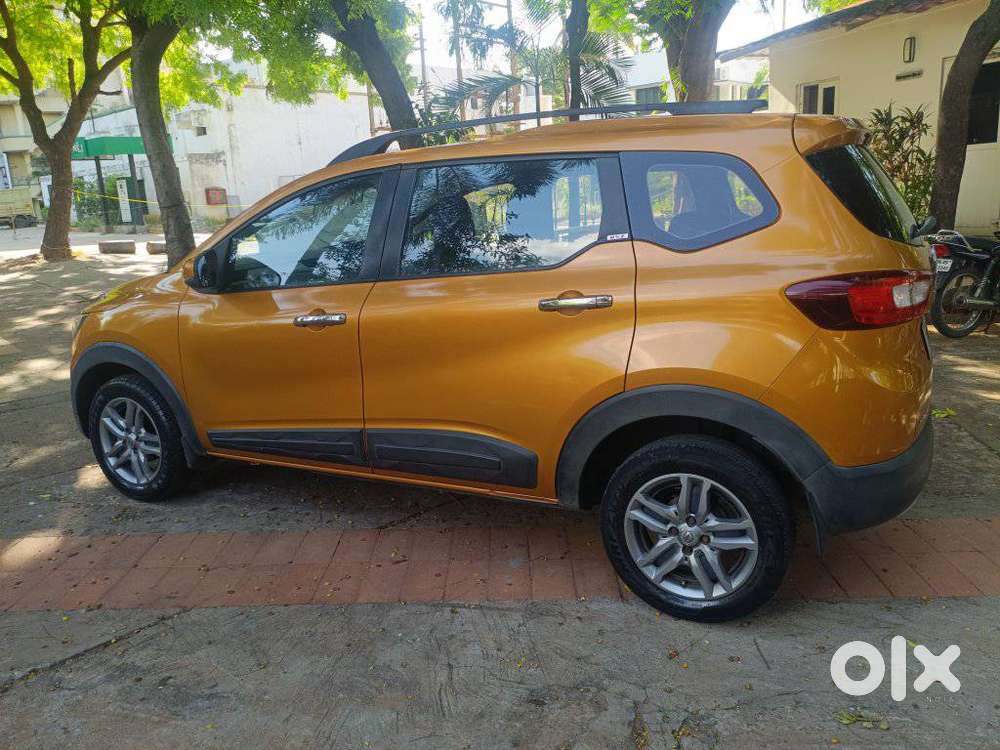 Renault Triber Rxz, 2021, Petrol