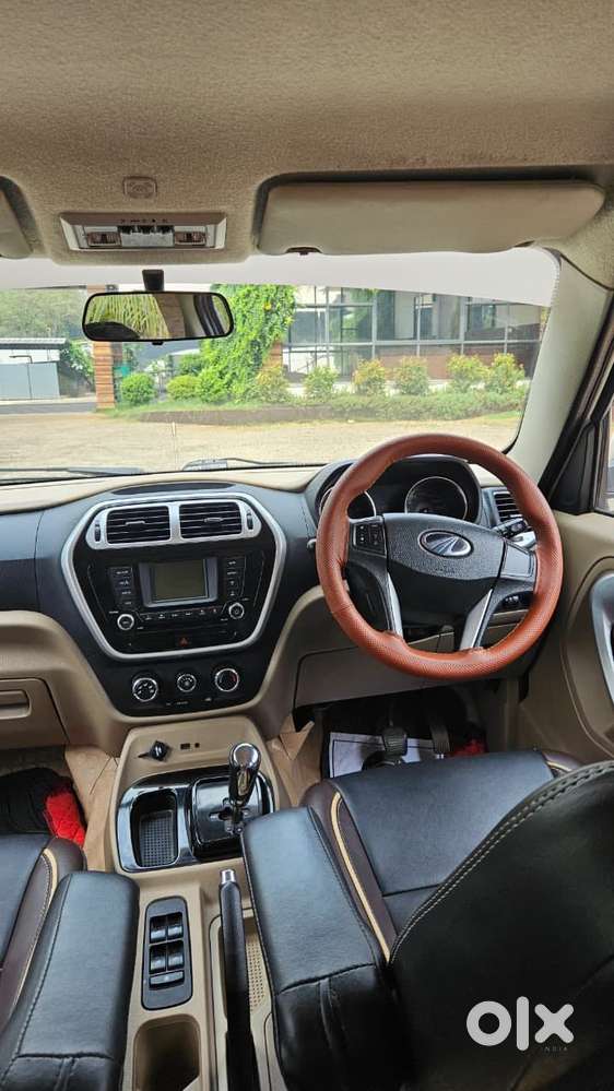 Mahindra Tuv 300 T8 Amt (automatic), 2015, Diesel