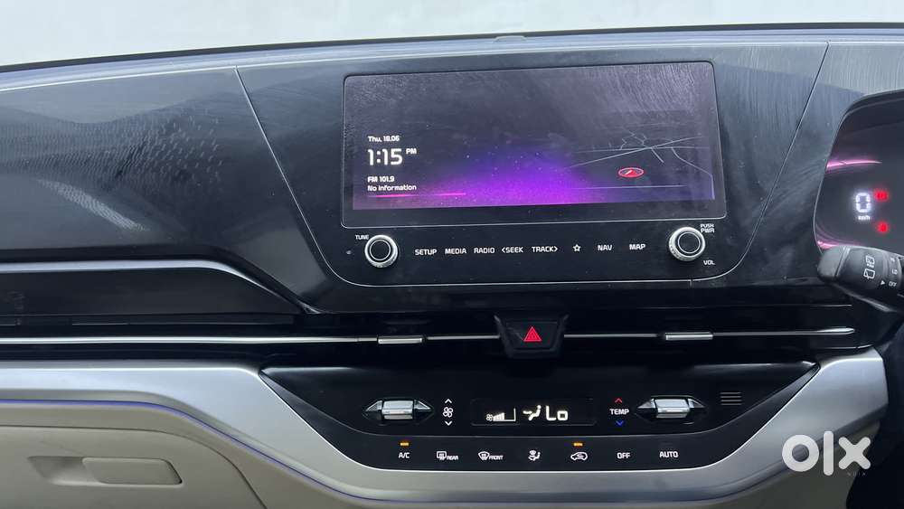 Kia Carens 1.4 Luxury Plus 6 Str, 2022, Petrol