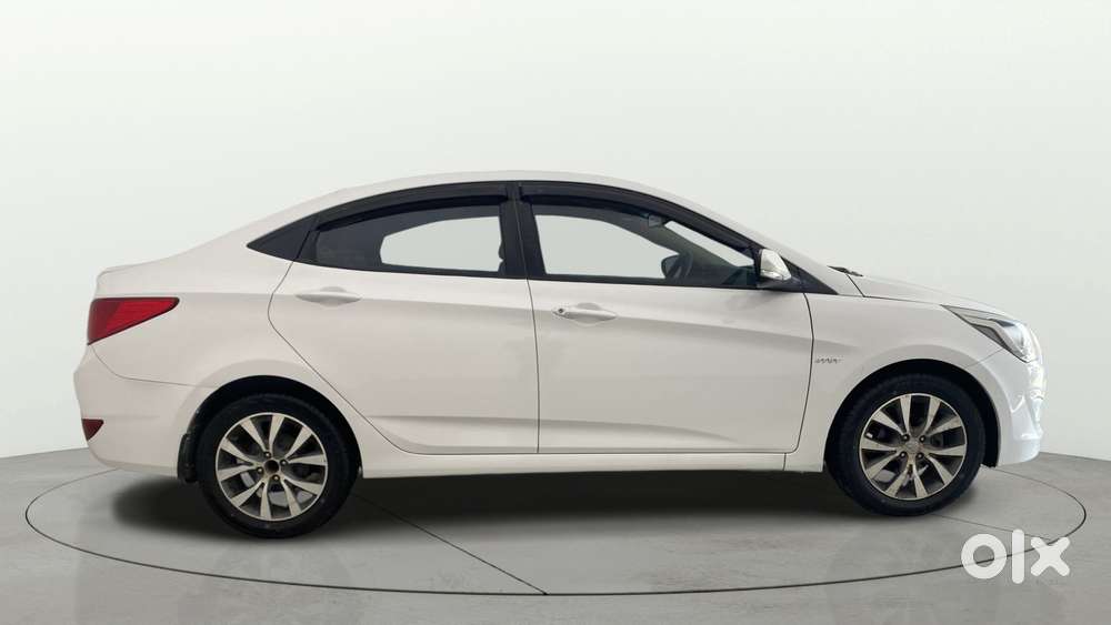 Hyundai Verna 1.6 Vtvt Sx, 2017, Petrol