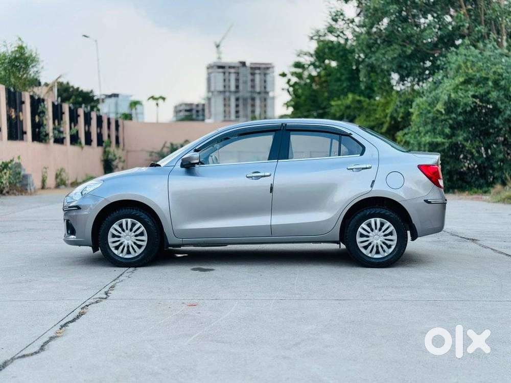 Maruti Suzuki Dzire 1.2 Vxi, 2023, Petrol