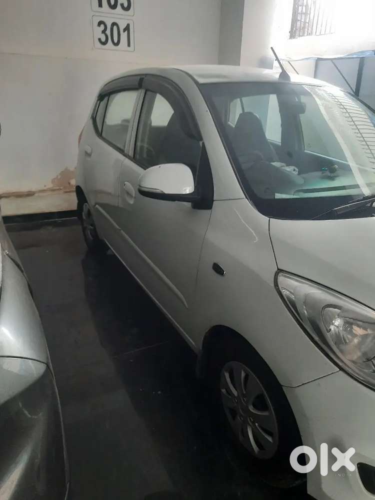 Hyundai I10 Sportz 2012,all 4 Tyries New With Mrf Brand.