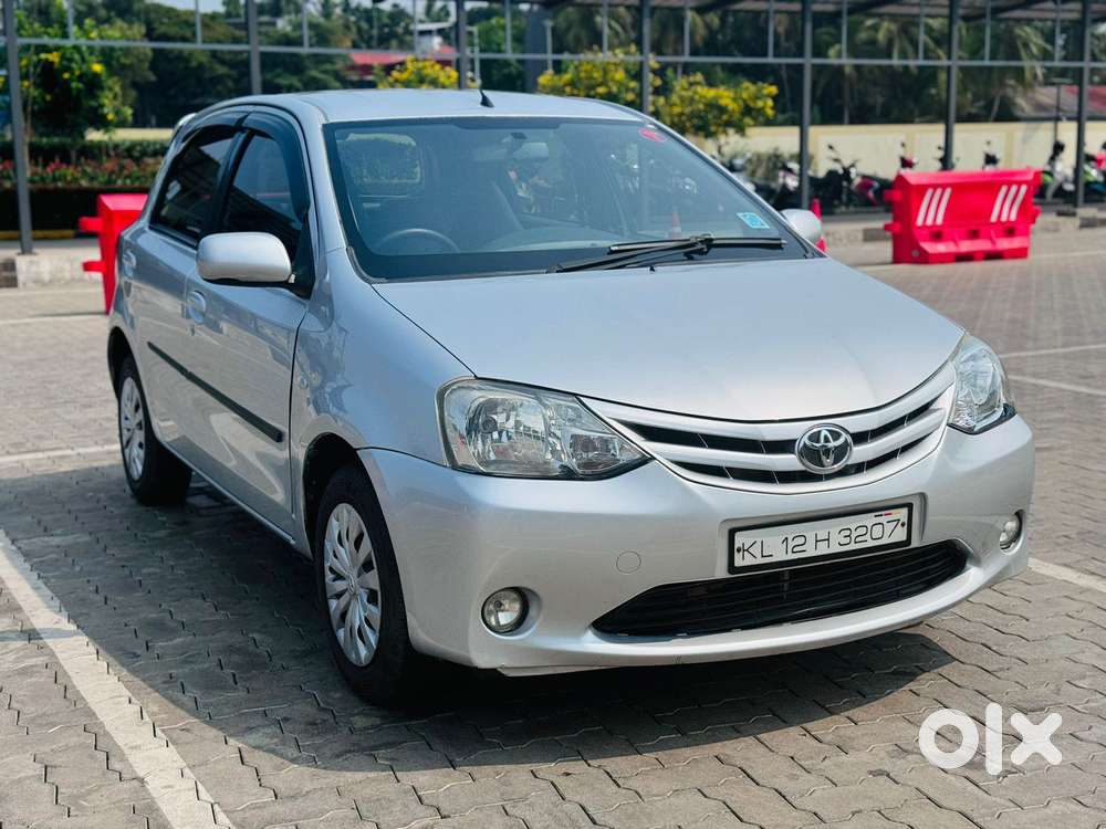 Toyota Etios Liva 2011-2012 G, 2012, Petrol