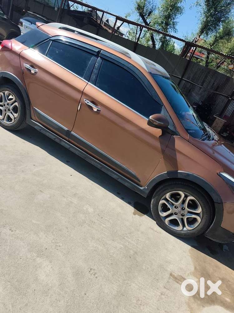 Hyundai I20 Active 2016 Diesel Well Maintained