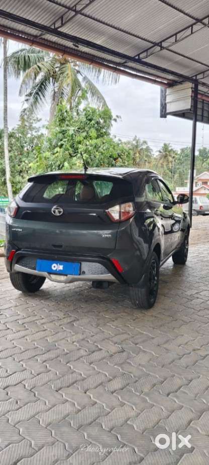 Tata Nexon 1.2 Revotron Xma Amt (s), 2018, Petrol
