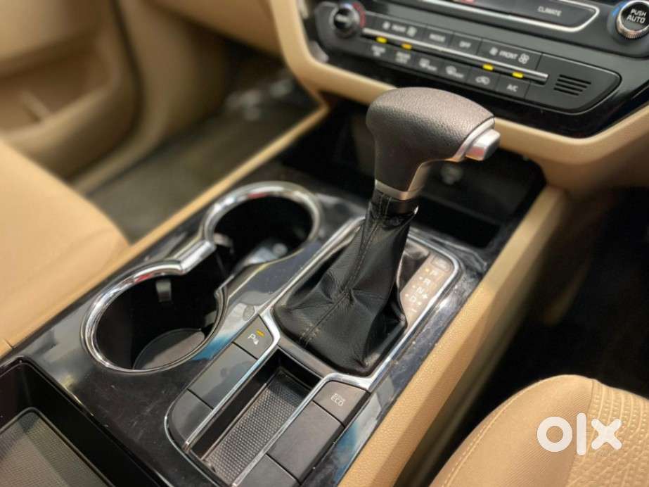 Kia Carnival Prestige, 2020, Diesel
