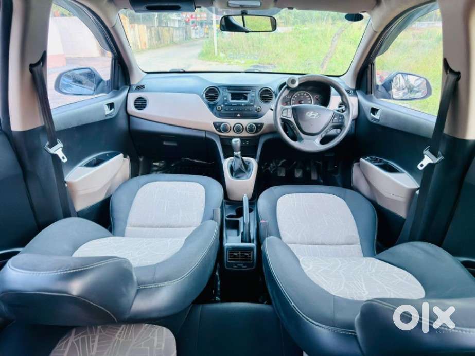 Hyundai Grand I10 Nios Sportz, 2016, Petrol