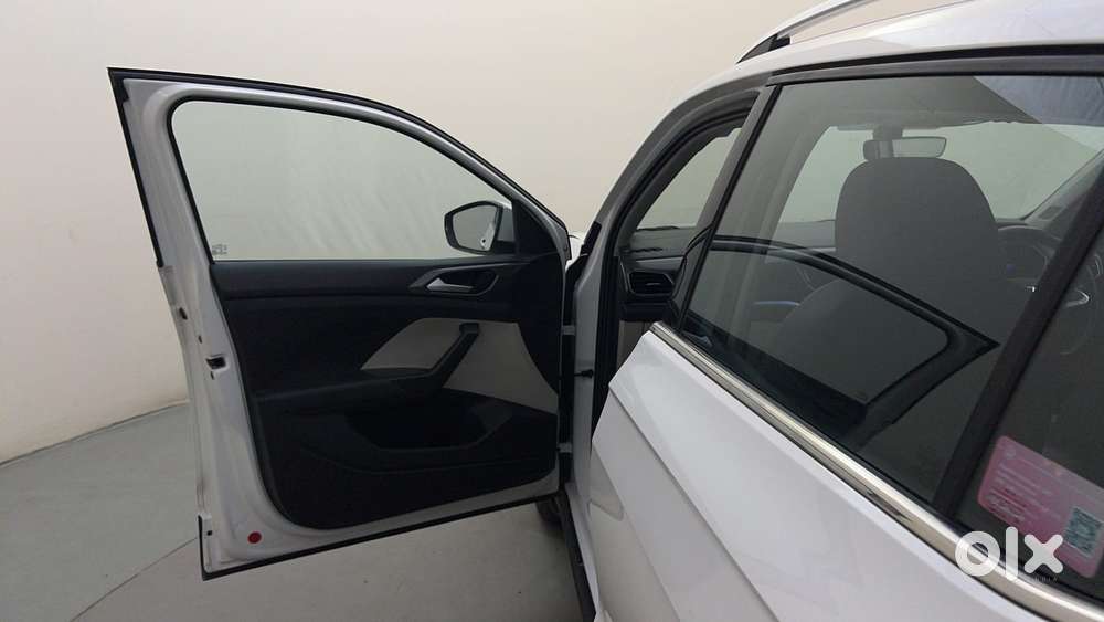 Volkswagen Taigun Topline 1.0 Tsi At (electric Seats), 2023, Petrol