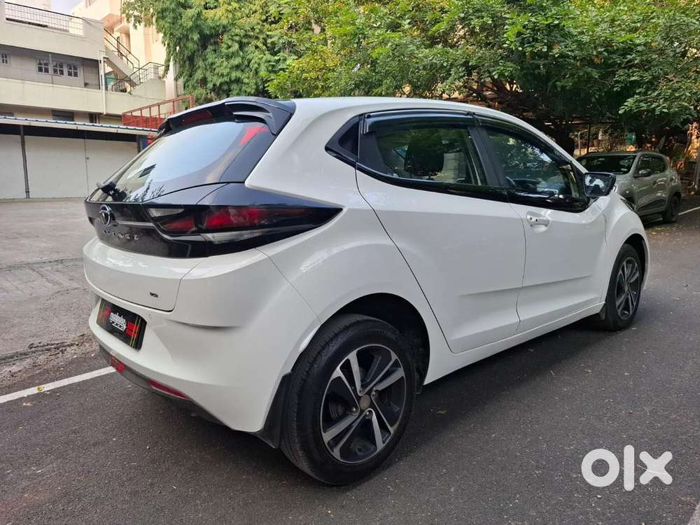 Tata Altroz 1.2 XZ Plus RTN DCT, 2023, Petrol