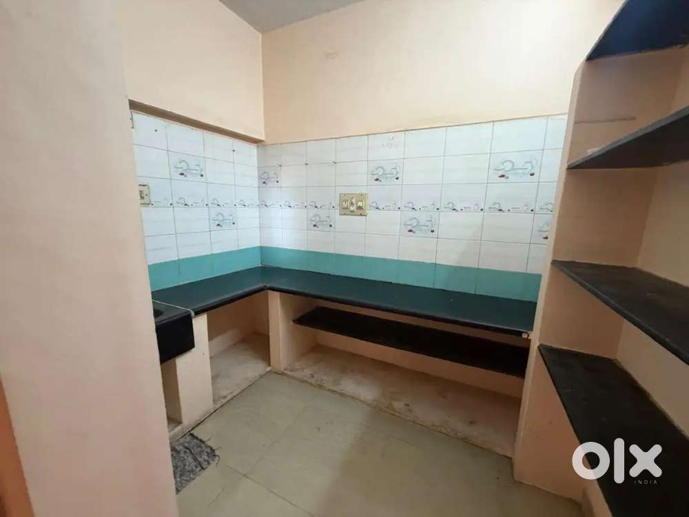 Vijayaganar 2nd stage house for rent in 1st floor