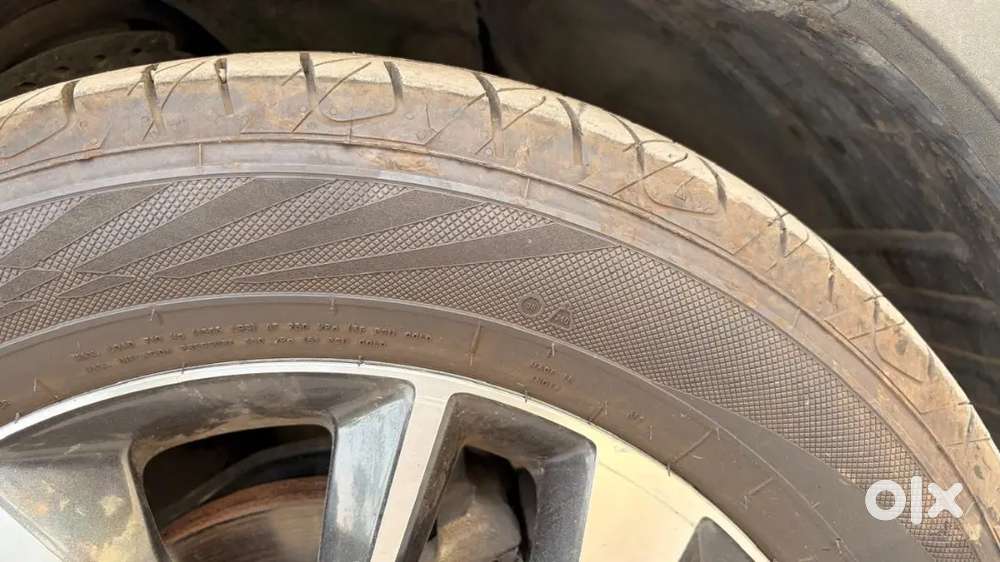 Mahindra Xuv300 2019 Petrol Well Maintained