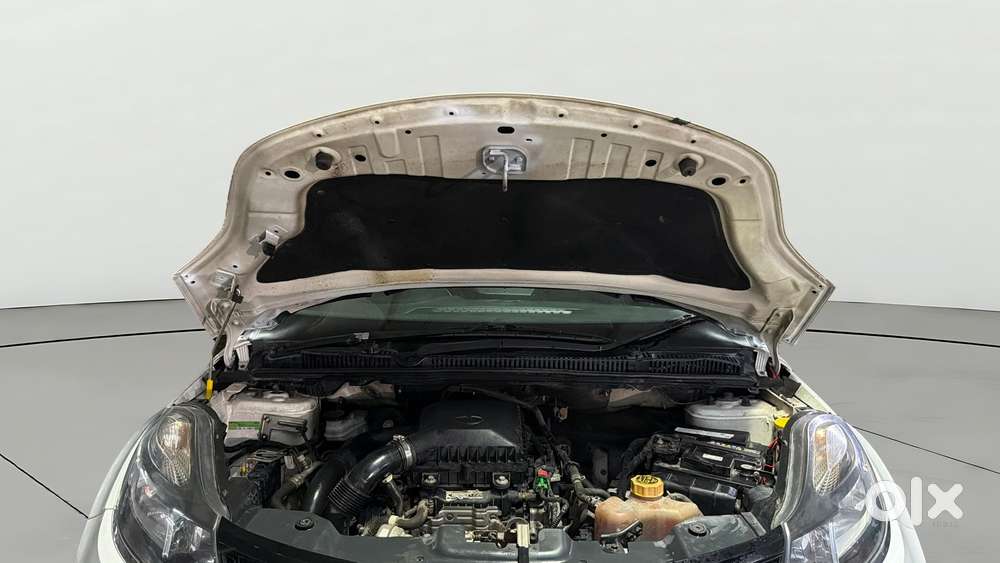Tata Nexon 1.2 Revotron Xm, 2018, Petrol