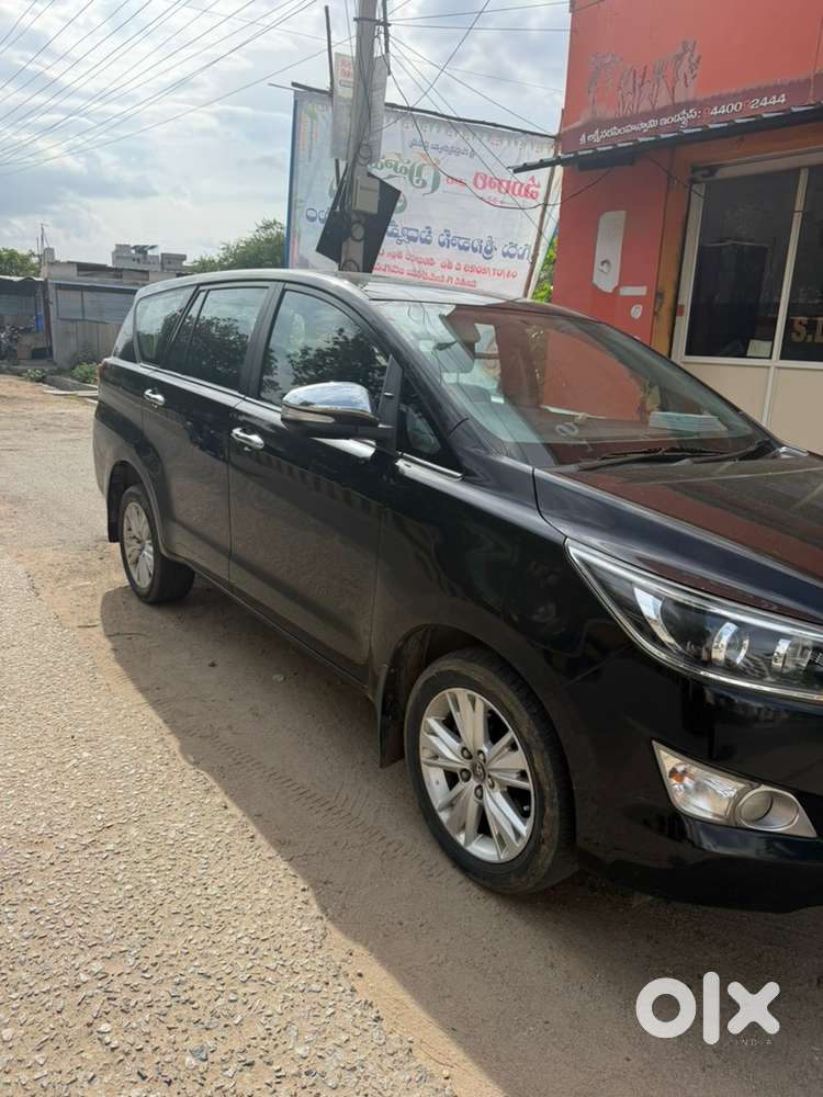 Toyota Innova Crysta 2016