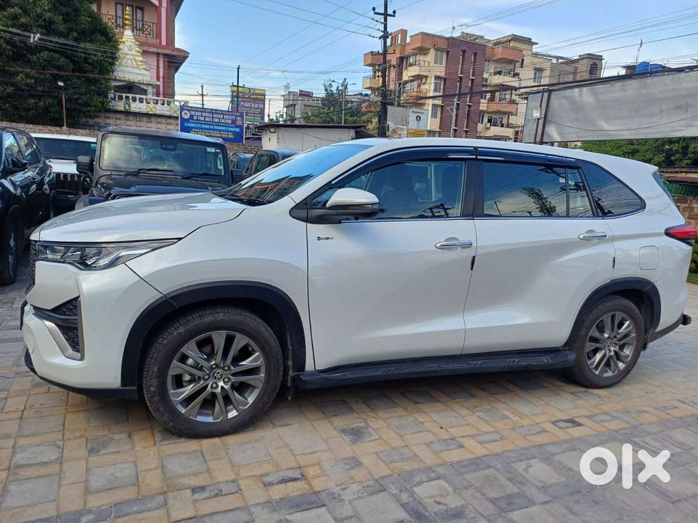 Toyota Innova Hycross Zx(o), 2025, Petrol