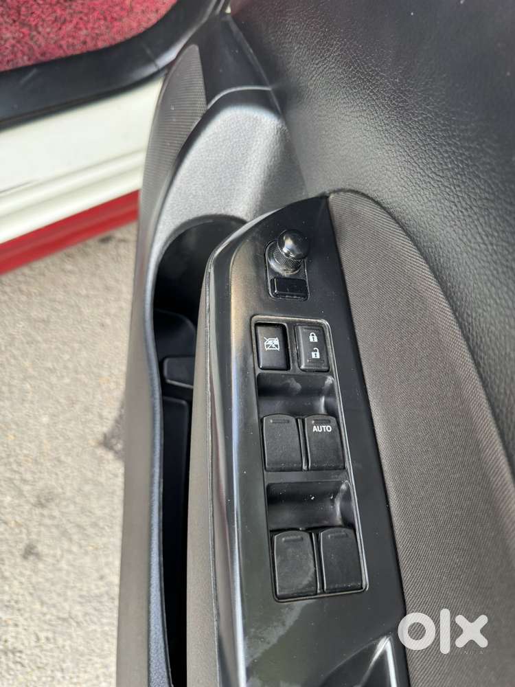 Maruti Suzuki Swift Vxi Windsong Limited Edition, 2016, Petrol