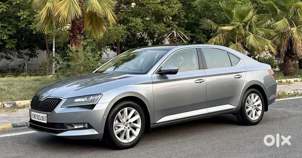 Skoda Superb L&k 1.8 Tsi At, 2019, Petrol