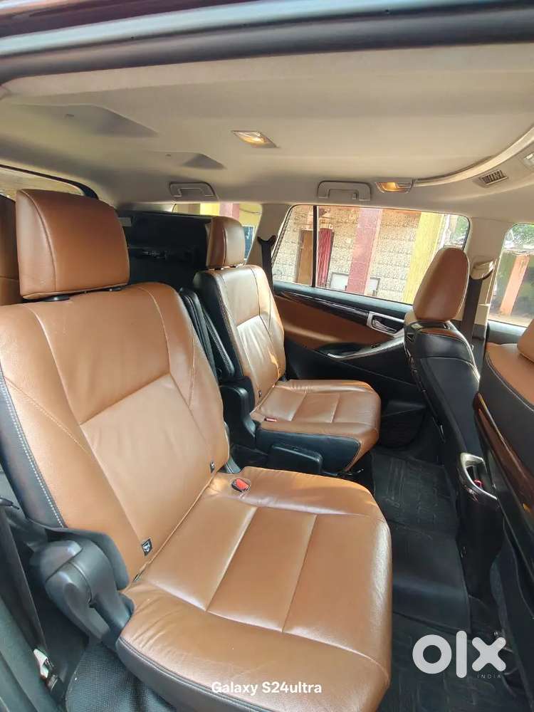 Toyota Innova Crysta2.8zx