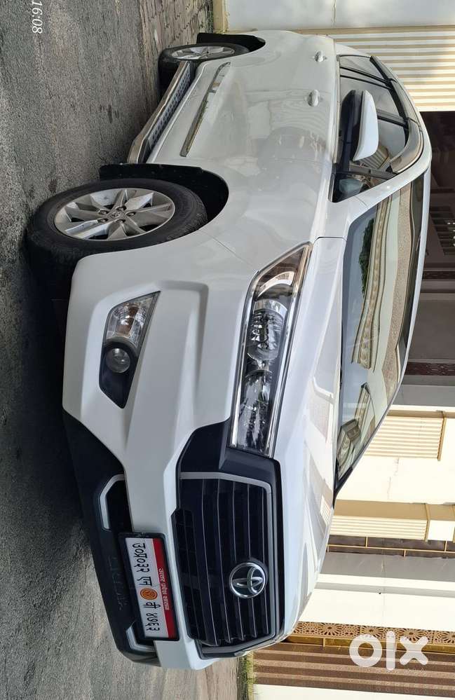 Toyota Innova Crysta 2.4 Gx Mt, 2023, Diesel