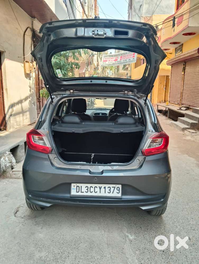Tata Tiago 1.2 Revotron Xt (o), 2023, Petrol