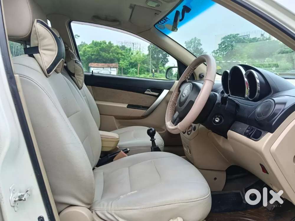 Chevrolet Aveo, 2011, Petrol