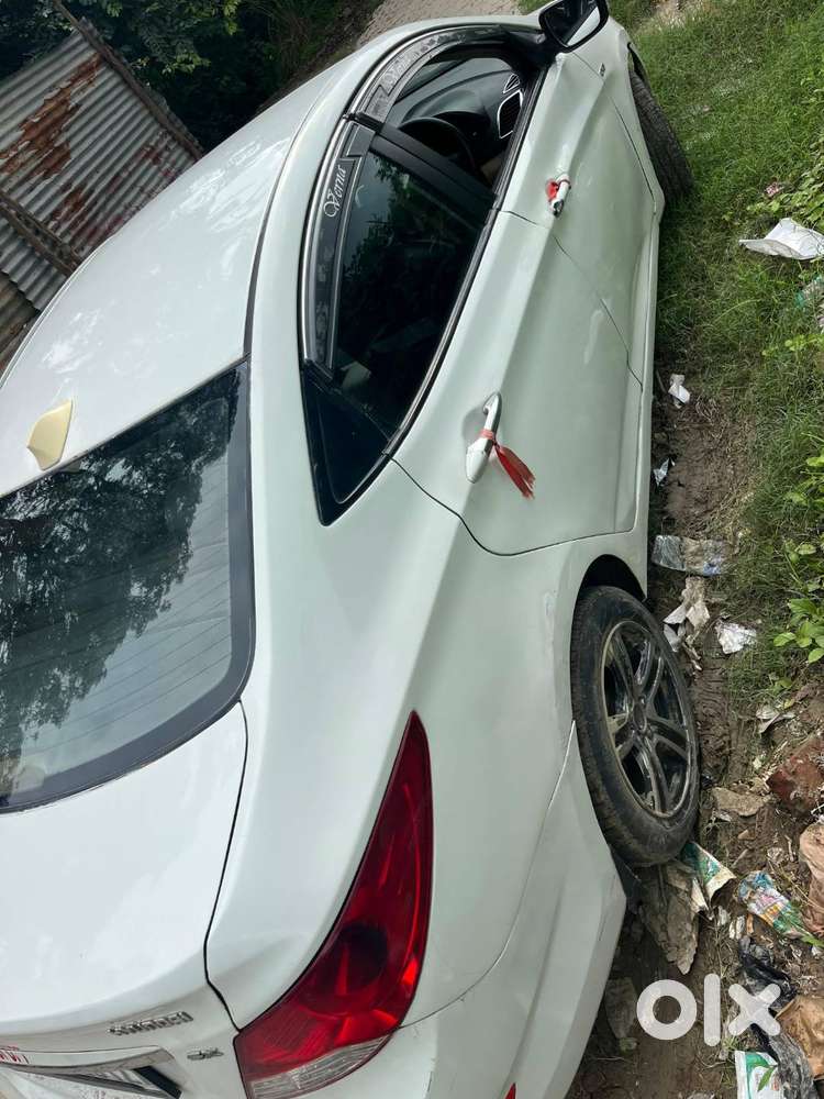 Hyundai Verna 2012 Diesel 121000 Km