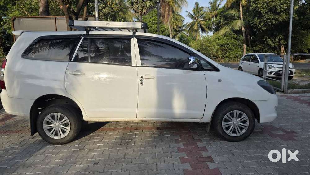 Toyota Innova 2009-2011 2.5 E 8 Str, 2007