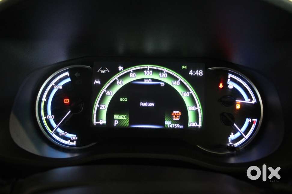 Toyota Innova Hycross 2.0 Zx Hybrid 7 Str, 2023, Petrol