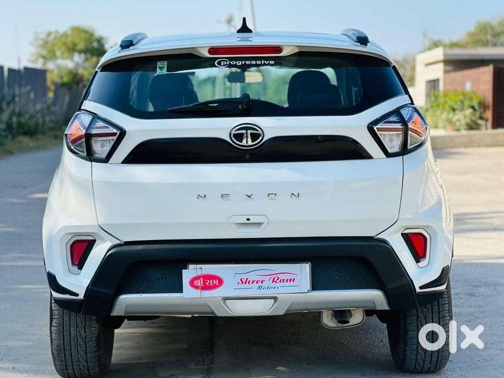 Tata Nexon 1.2 Revotron Xza Plus, 2022, Petrol