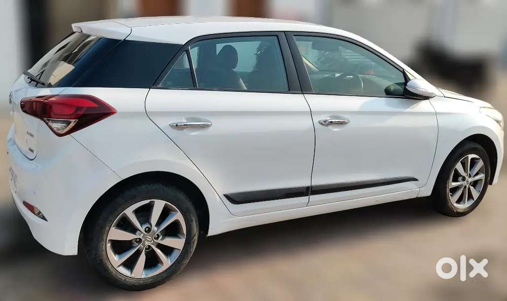 Hyundai I20 2017 Diesel 95000 Km Driven Top End Model