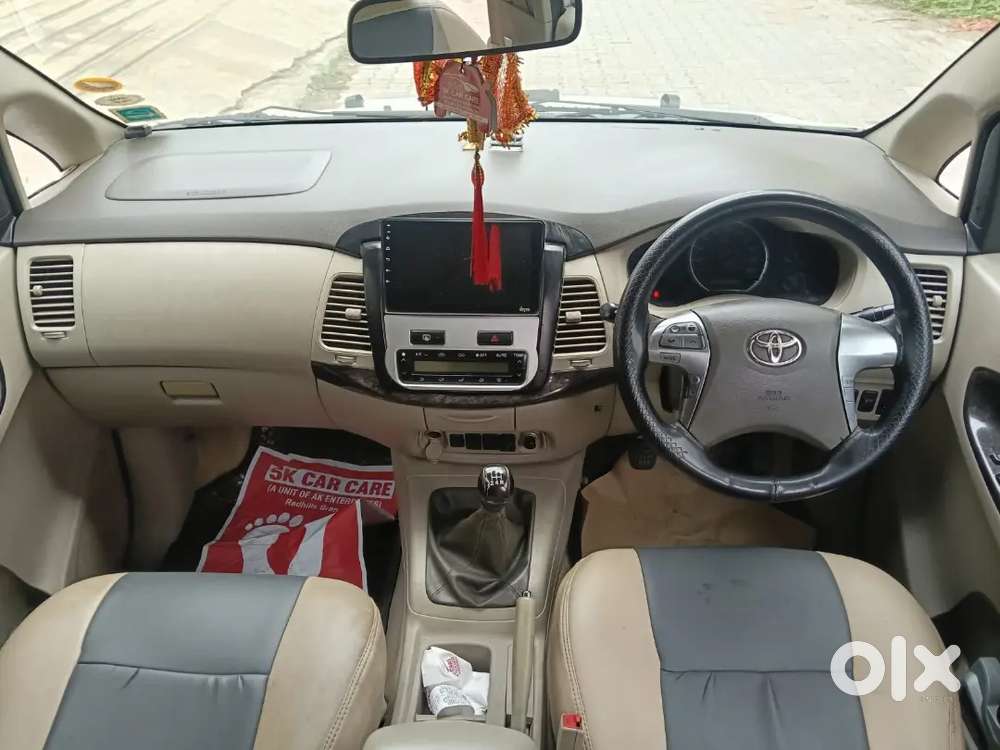 Toyota Innova Diesel 2014