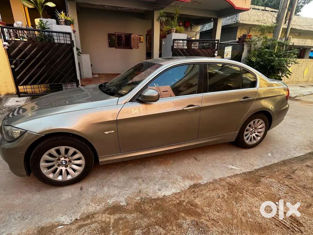 Bmw 3 Series 2.0 2010 Car Valid Till 2030