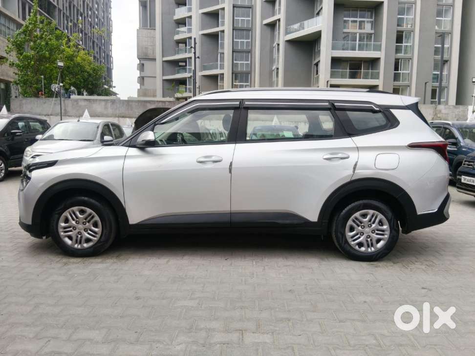 Kia Carens 1.5 Prestige 7 Str, 2023, Petrol