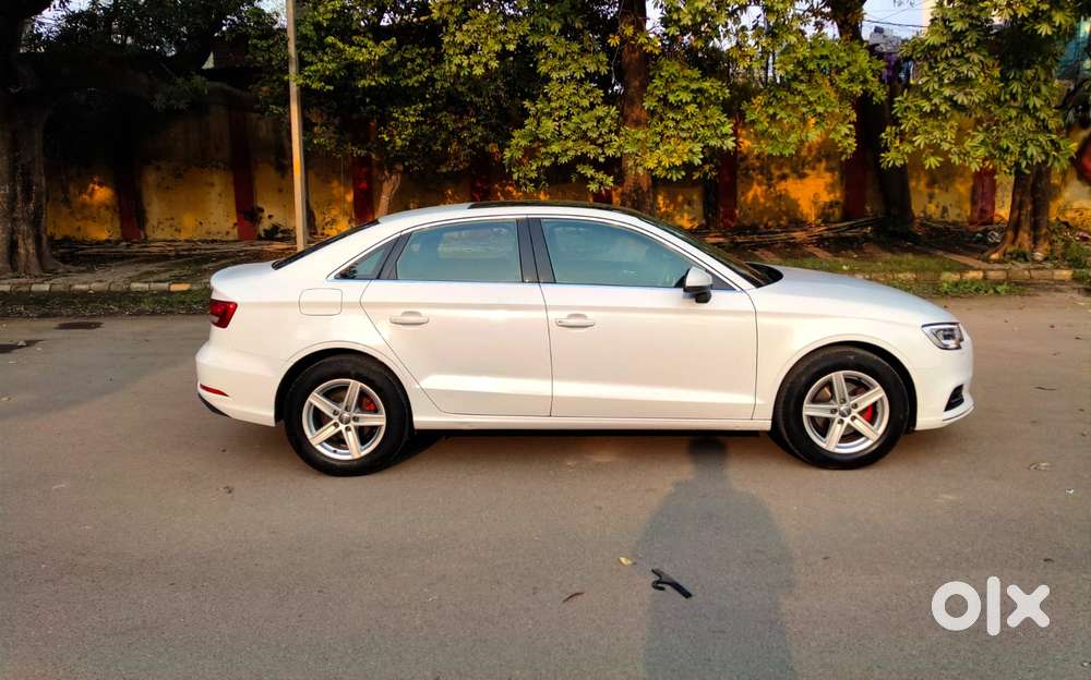 Audi A3 1.8 35 Tfsi Premium Sunroof, 2019, Petrol