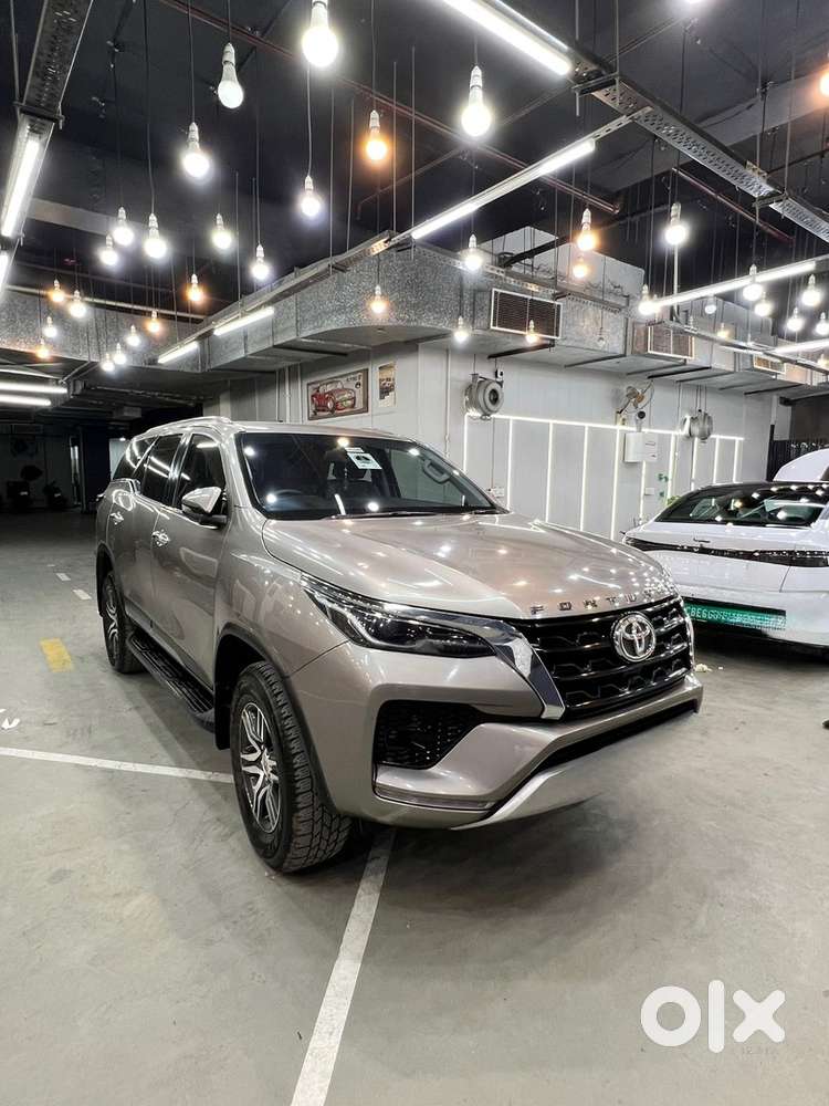 2021 Fortuner Petrol 2.7
