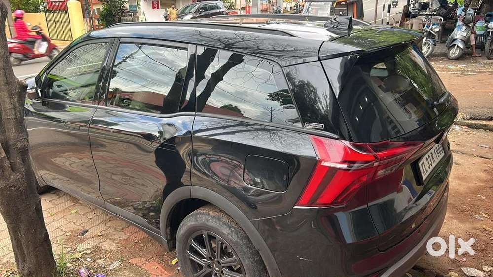 Mahindra Xuv700 2024 Diesel Well Maintained