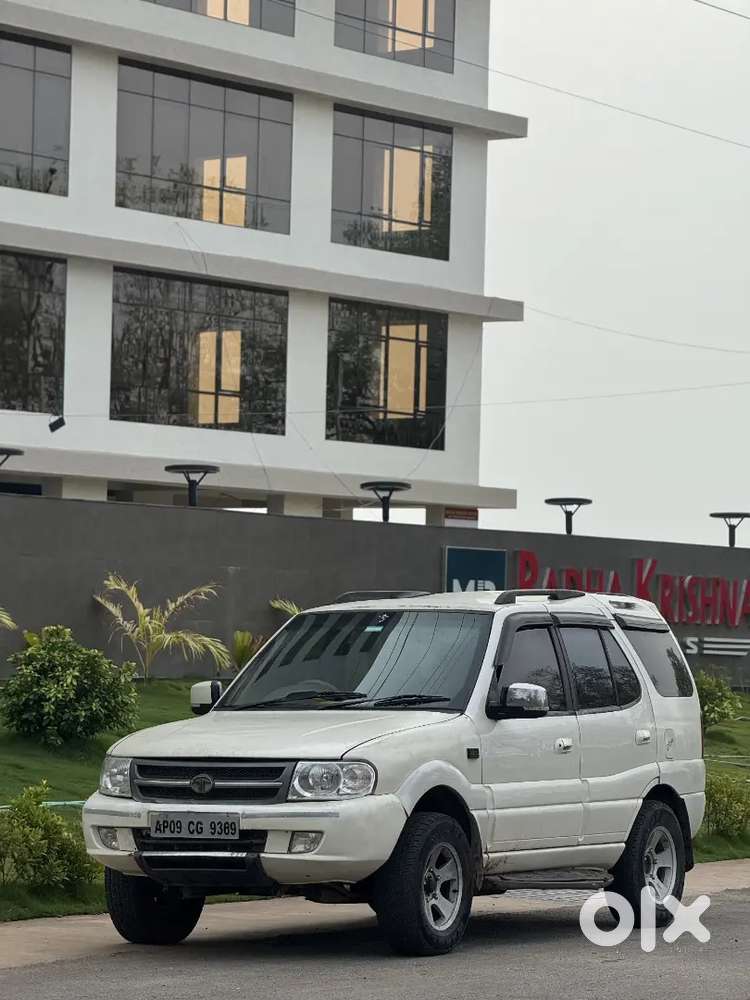 Tata Safari Dicor 2011