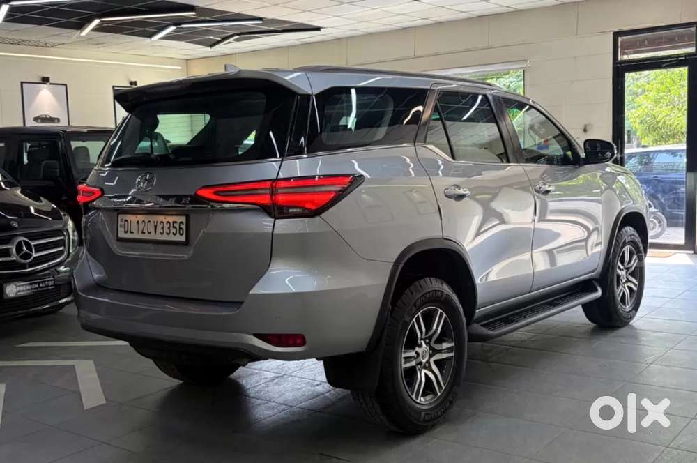Toyota Fortuner 4x2 At 2.7 Petrol, 2022, Petrol