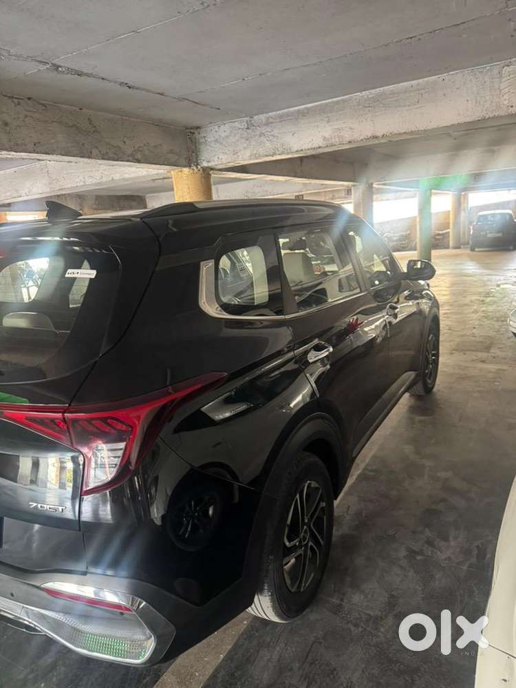 Kia Carens New Condition Single Driver Car.